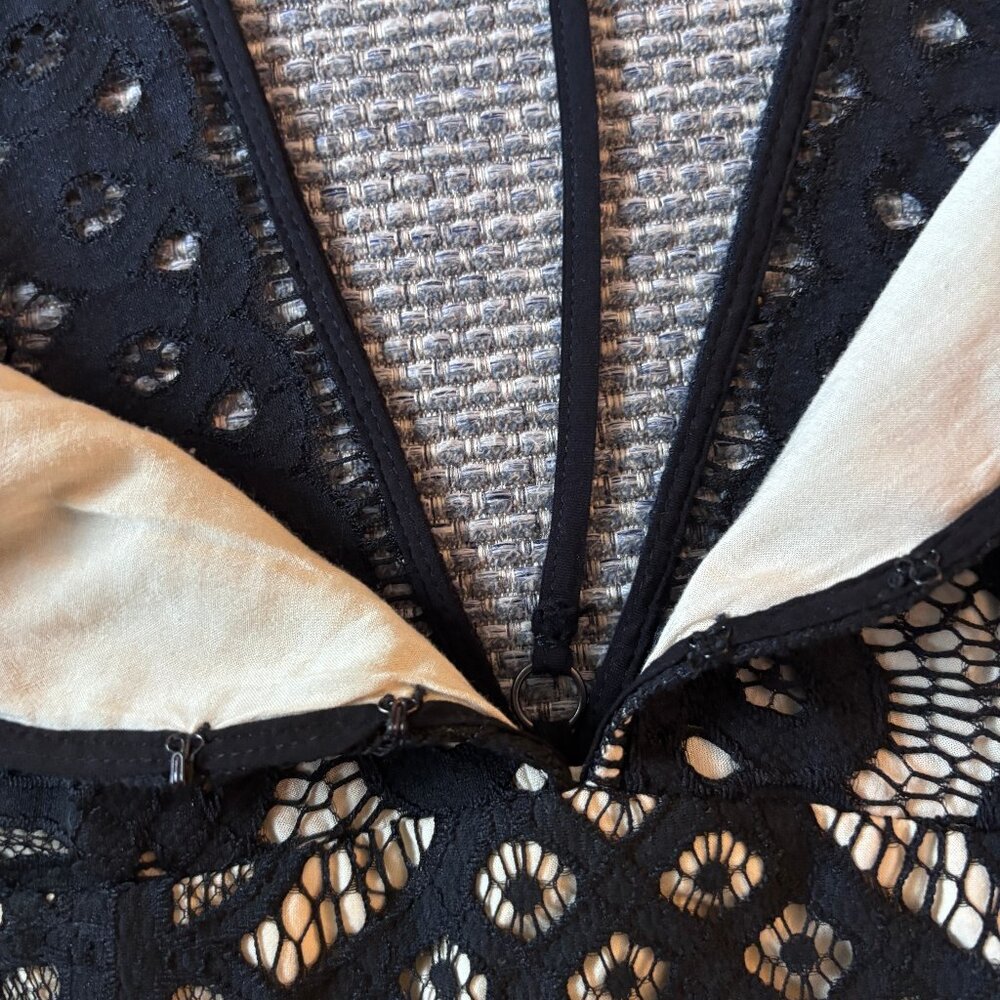 Free People One Million Lovers Black Lace + Cream Deep V-Neck Mini Dress | Sz 8 - Picture 6 of 8